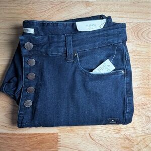 NWT Women’s m jeans by Maurices Dark Blue Button Fly Jeggings